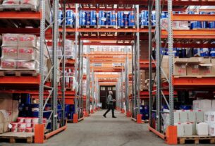 Distributor