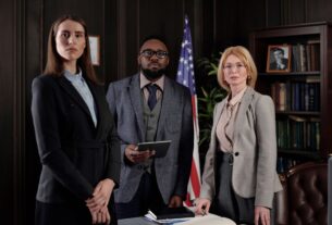 immigration lawyer